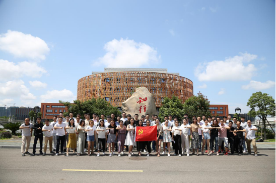 http://news.nbut.edu.cn/__local/1/B3/44/128C731BAF2BB2E12366835E3DA_7B78A65F_C3C2A.png